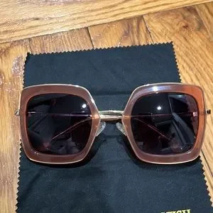 Bertha X Katrina Szish Sunglasses New in Box Accessories | Bertha X Katrina Szish Sunglasses New In Box  main image 4